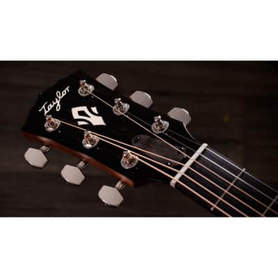 Taylor Gold Label 510e Dreadnought Acoustic Electric Guitar - Natural image 4