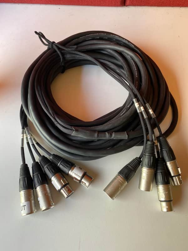 Mogami 30’ XLR mic cable image 1
