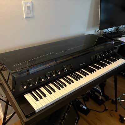 Rhodes MK8 73-Key Electric Piano with Rhodes Flight Case image 3