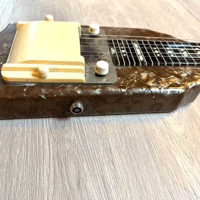 Supro Lap steel image 5