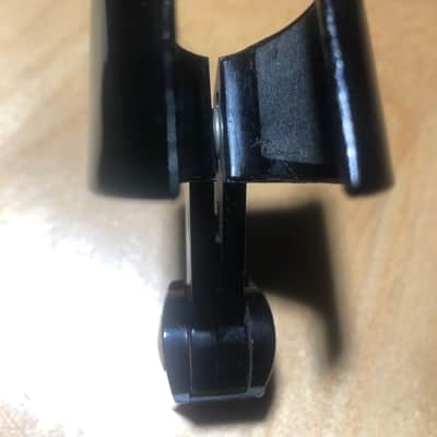 SA16/SA20 stand adapter for AKG D202 or D200 microphone image 6