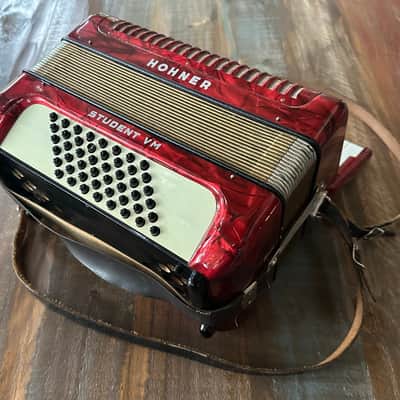 Vintage Hohner Student VM Accordion 48 Bass 26 Keys 1951-1955 - Red Pearl Oyster image 5