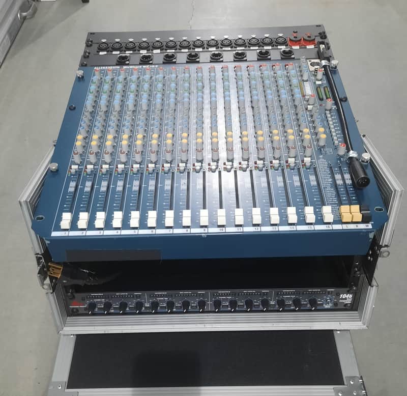 Allen & Heath Mix Wizard WZ3 16:2 w Case, Patchbay,dBX compressor image 1