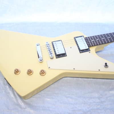 Maison Explorer 1970's Cream image 3