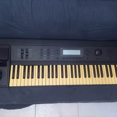 KURZWEIL K2000 version 3 V.A.S.T 1991 61 KEYS SYNTH 220V image 2