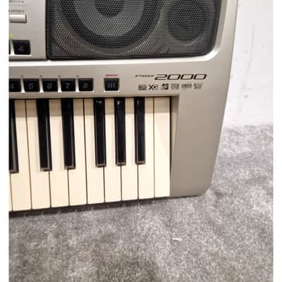 Yamaha PSR-2000 - Digital Keyboard - Silver/Gray - Very Good w/ stands image 16