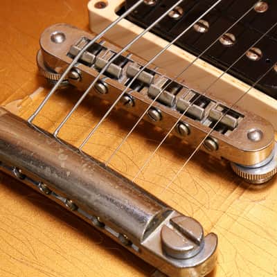 Gibson Les Paul Studio '50s Tribute Heavy Relic - 2016 - Satin Gold Top 45843 image 18