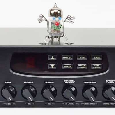 Line 6 BASS Pod PRO Preamp Amp Modeler Effects + Guter Zustand + 1,5J Garantie image 2