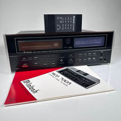 Vintage McIntosh MCD7005 Compact Disc Player Audiophile Stereo image 2