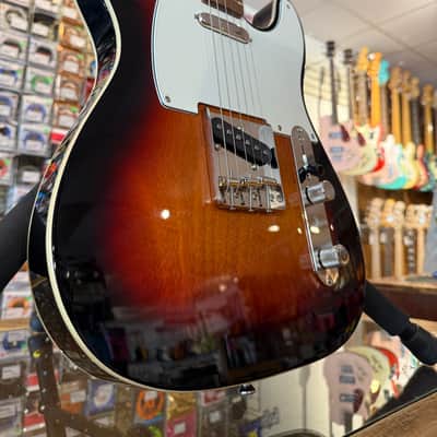 Squier Classic Vibe '60s Telecaster Custom 2019 - Present - 3-Color Sunburst image 3