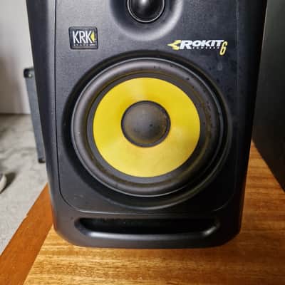 KRK ROKIT 6 STUDIO POWERED MONITOR SPEAKERS PAIR NICE CONDITION image 2