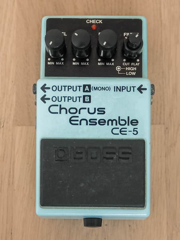1996 Boss CE-5 Chorus Ensemble Guitar Effects Pedal Pink Label
