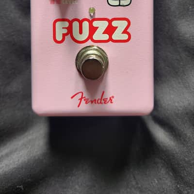 2024 Pink Fender Hello Kitty Fuzz image 2