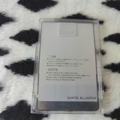Roland PN-D70-01 Global Collection Sound Library Data ROM Card for D70 with case and Manual image 2