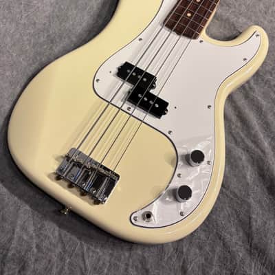 Squier Precision Bass silver series 1993-94 UNPLAYED image 12