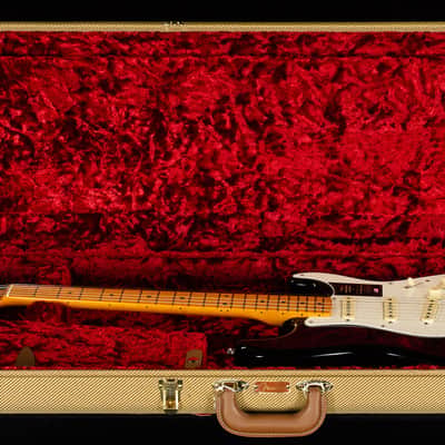 Fender American Vintage II 1957 Stratocaster Maple Fingerboard Black (570) image 7