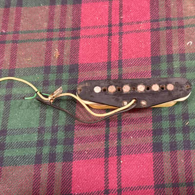 Unknown Manufacturer Strat Pickup - Yellowed White image 2
