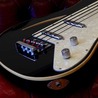 Charvel Surfcaster Bass 1992 Black image 2