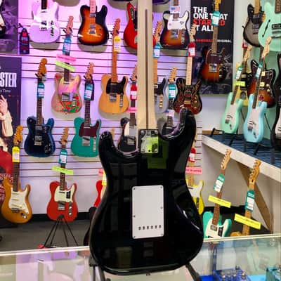 Fender Eric Clapton Stratocaster®, Maple Fingerboard, Black image 9