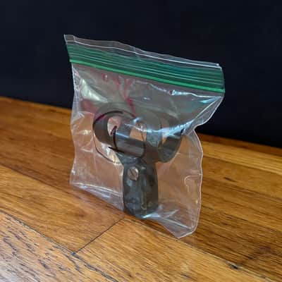 Audio-Technica AT8456A QuietFlex Mic Clip image 3