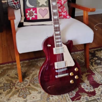 Gibson Les Paul Studio Bound Neck. Natural Faux Binding 2024 - Present - Wine Red image 2