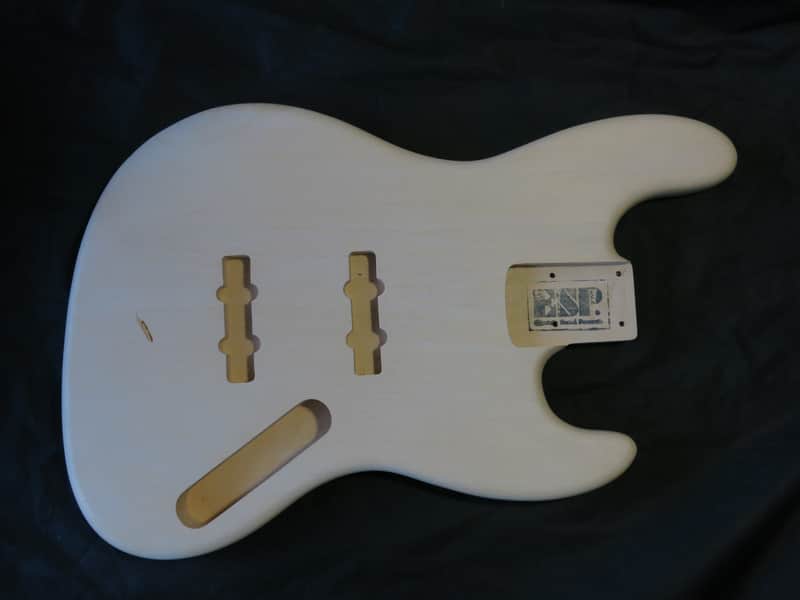 ESP Jazz Bass Body - early 1980s - one piece body! - incredibly uniform grain Bild 1