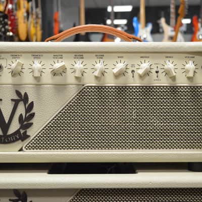 Victory Amps V40 Deluxe Head & Dutchess 212 Cab image 6