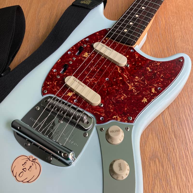 Fender Mustang