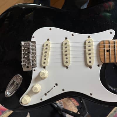 Vintage Squier Stratocaster 1980s image 7