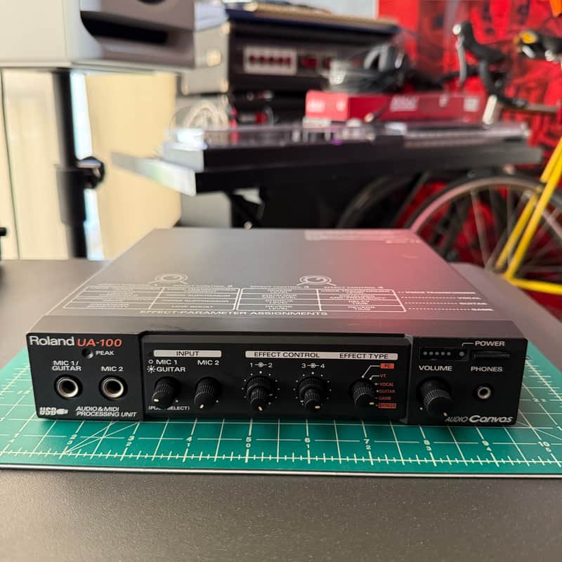 Roland UA-100 - Y2K Multi-Effects box image 1