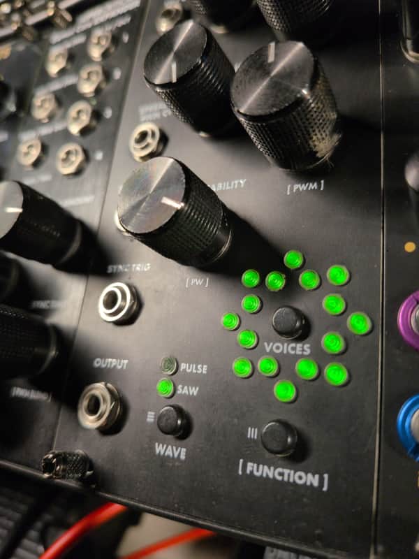 Supercritical Synthesizers Demon Core Oscillator