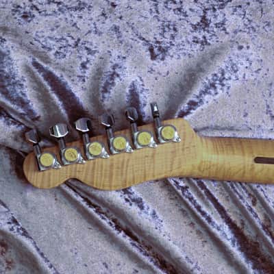 GB Liuteria Traditional Tele walnut burl and resin green image 13