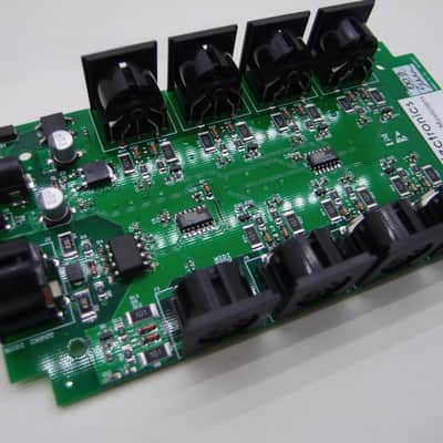 8 Way MIDI Thru/Splitter, 1 In x 8 Thru, Expandable, Synthesizer image 1