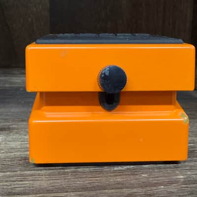 Boss DS-1 Distortion (Silver Label) 1994 - Present - Orange image 3