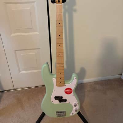 Squier Sonic Precision Bass Pickups and Pots image 2