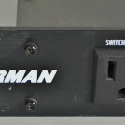 Furman M-8X 15A Voltage Regulator Rack Mount Unit image 2