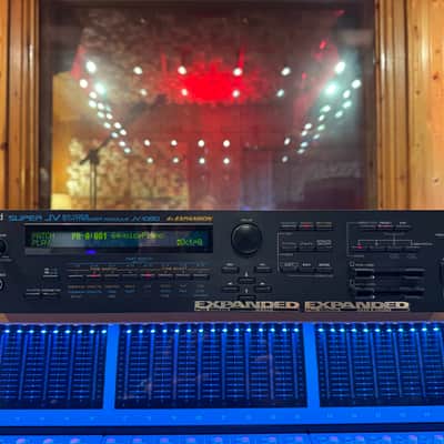 Roland JV-1080 64-Voice Synthesizer Module - Expanded