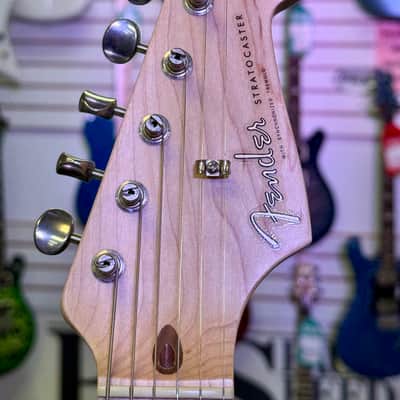Fender Eric Clapton Signature Blackie Stratocaster with Noiseless Pickups and Tweed Case - Pre Owned image 13