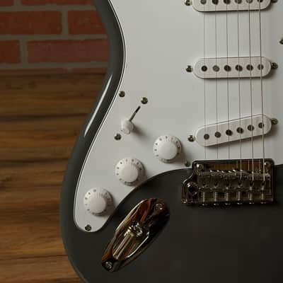 PRS SE Silver Sky Left-Handed Maple Fingerboard Electric Guitar - Overland Gray image 4