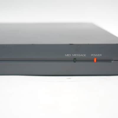 Roland CM-32LN LA Sound Module LA Synthesizer MIDI RARE w/ 100-240V PSU< image 3