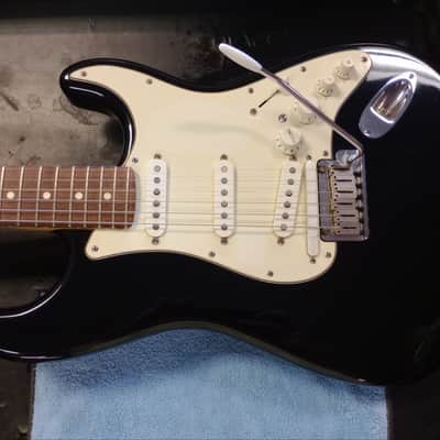 Fender Standard Roland Ready Stratocaster 2006 Black *** FREE SHIPPING *** image 6