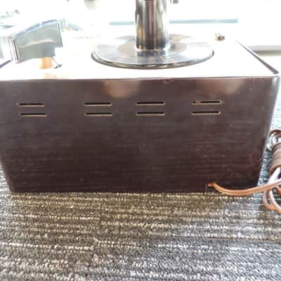 RCA Victor 45-EY-2 45 RPM Bakelite Vintage Record Player with New Capacitors image 6