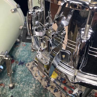 Slingerland - 1960s 6.5x14" Chrome over Brass Radio King – No. 142,  Niles Badge image 9