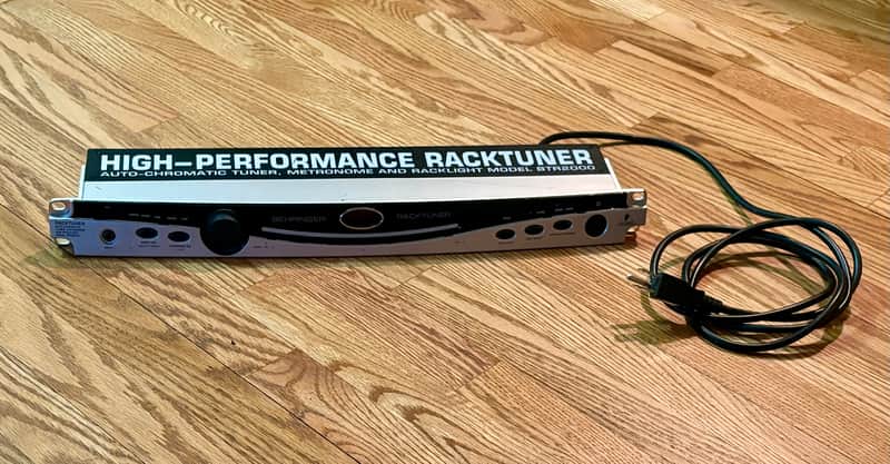 Behringer BTR2000 2-Channel High Performance Rack Tuner
