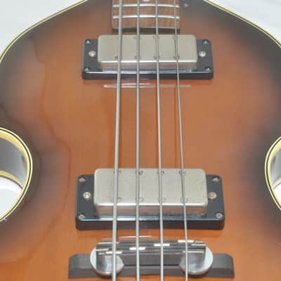 GRECO Violin Bass Electric Guitar Ref. No 7589 image 5