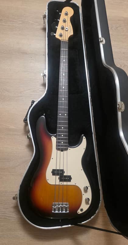 Fender American Series Precision Bass with Rosewood Fretboard