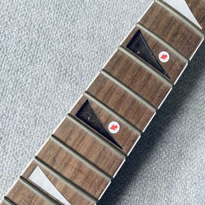 Dame Electric Guitar Maple Neck, Rosewood Fingerboard 24 Frets image 4
