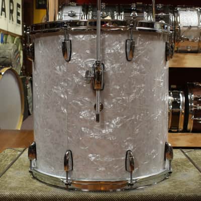 Pearl Professional Series Outfit in White Marine Pearl 18x22 8x10 8x12 9x13 16x18 16x16 image 10