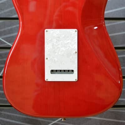 Fender 2024 Collection Stratocaster Made In Japan Hybrid II - Quilt Red Beryl - Incl Gig Bag image 2