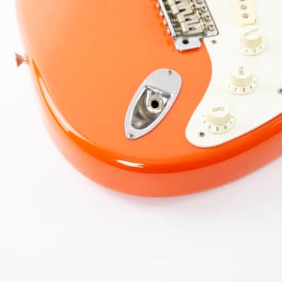 Squier Hank Marvin Stratocaster 1991 Fiesta Red image 12